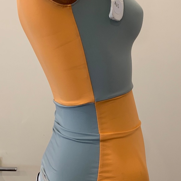 Swim Rashguard - Picture 2 of 6